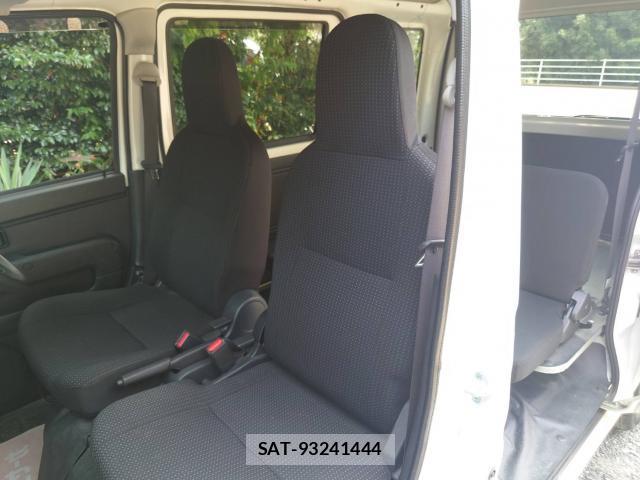 Daihatsu HIJET CARGO 2020-06 8328447-11