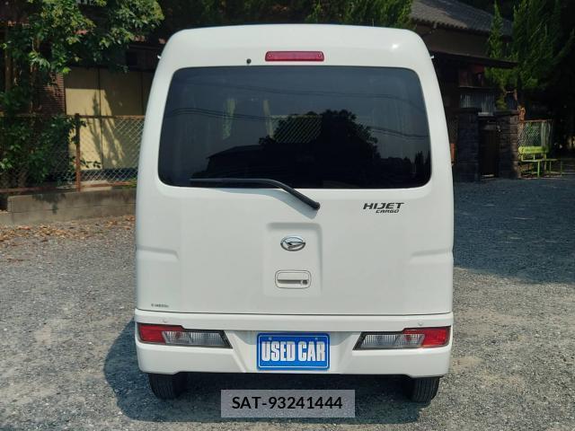 Daihatsu HIJET CARGO 2020-06 8328447-4