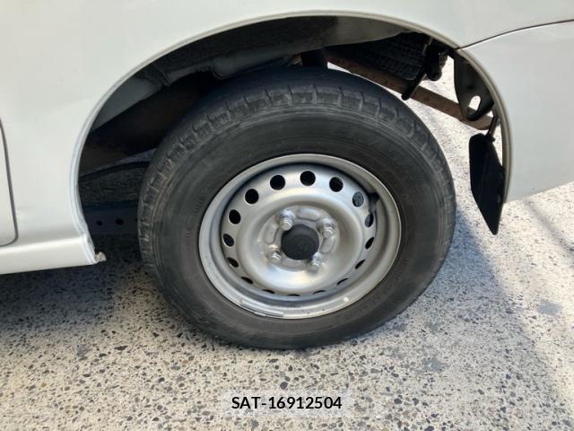 Daihatsu HIJET CARGO 2017-10 8328882-12