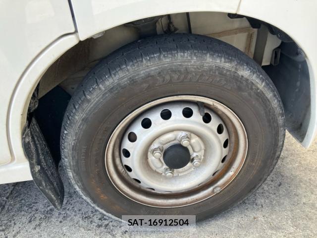 Daihatsu HIJET CARGO 2017-10 8328882-5