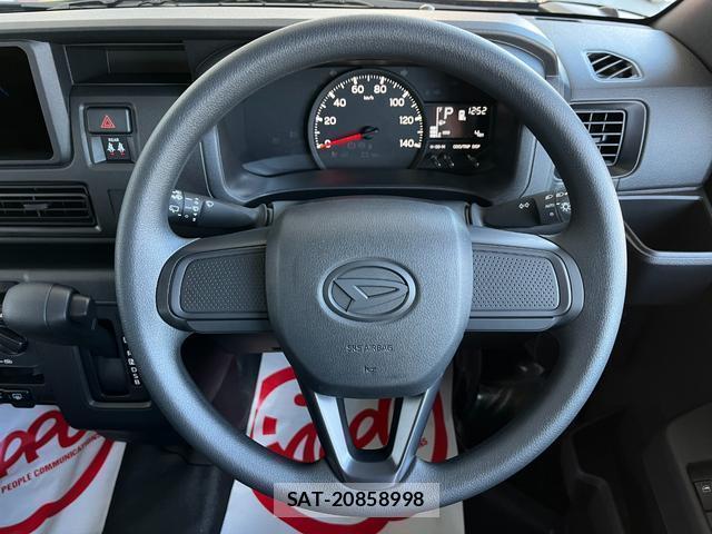 Daihatsu HIJET CARGO 2026-05 8330057-18