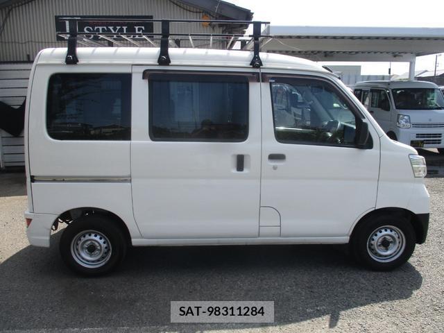 Daihatsu HIJET CARGO 2019-04 8330243-8