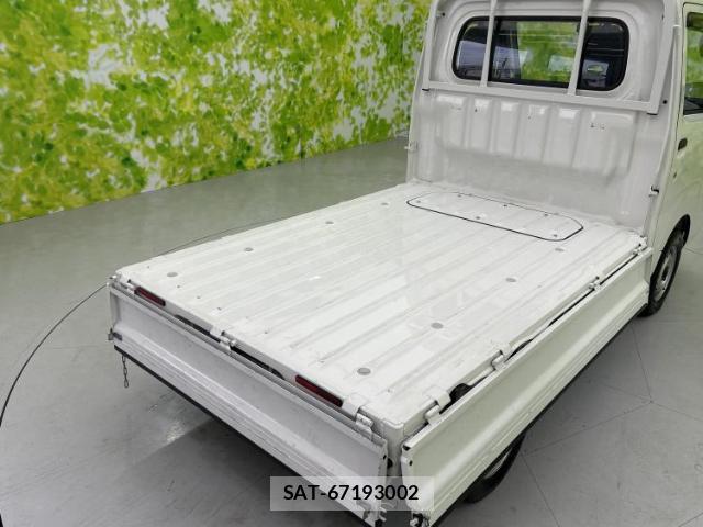 Daihatsu HIJET TRUCK 2017-11 8328451-6