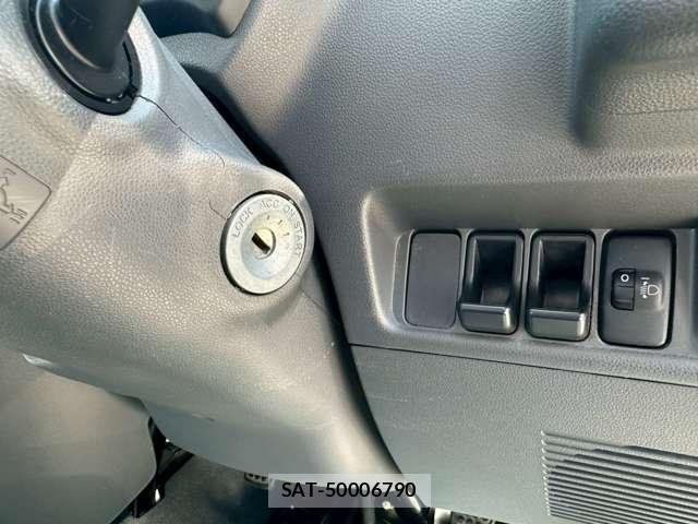 Daihatsu HIJET TRUCK 2013-12 8328738-12