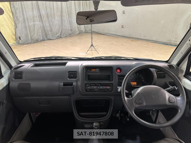 Daihatsu HIJET TRUCK 2014-01 8329637-3