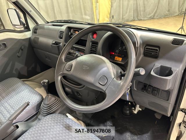 Daihatsu HIJET TRUCK 2014-01 8329637-7