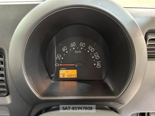 Daihatsu HIJET TRUCK 2014-01 8329637-9
