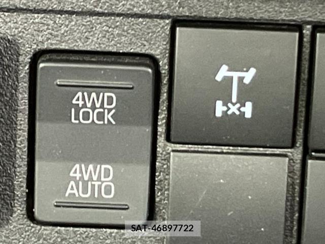 Daihatsu HIJET TRUCK 2023-04 8330514-14