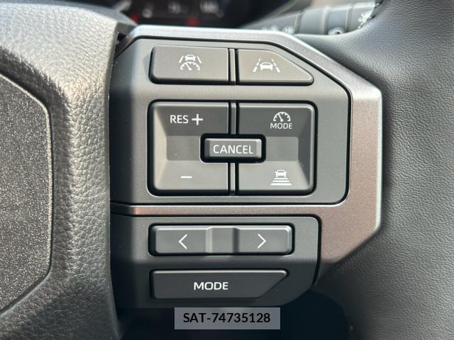 Toyota HILUX 2026-07 8328427-7