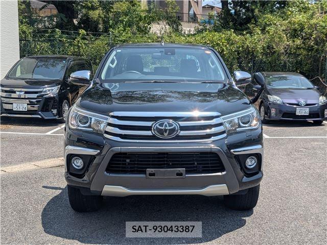 Toyota HILUX 2018-09 8329825-3