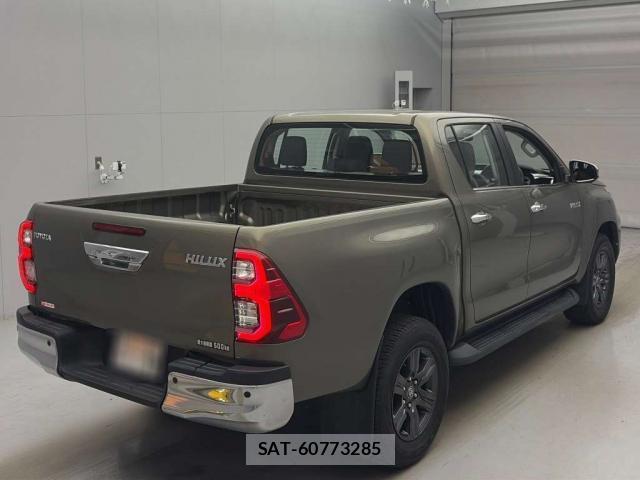 Toyota HILUX 2022-01 8330050-1