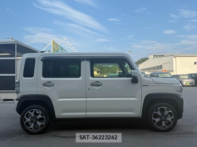 Suzuki HUSTLER 2024-10 8328378-4