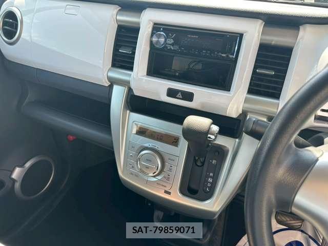 Suzuki HUSTLER 2017-04 8328731-4