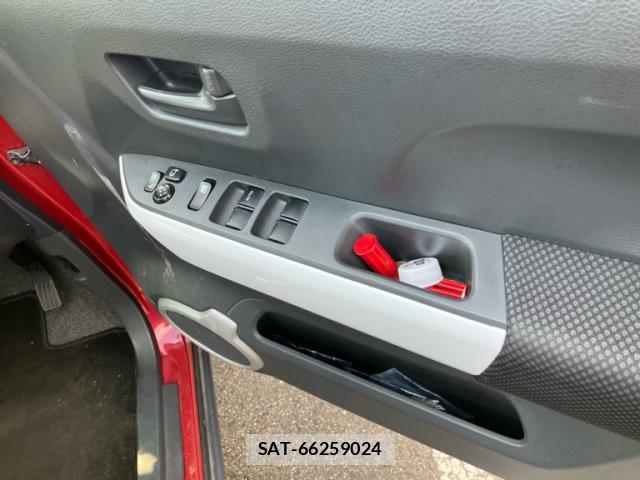 Suzuki HUSTLER 2014-09 8328810-7