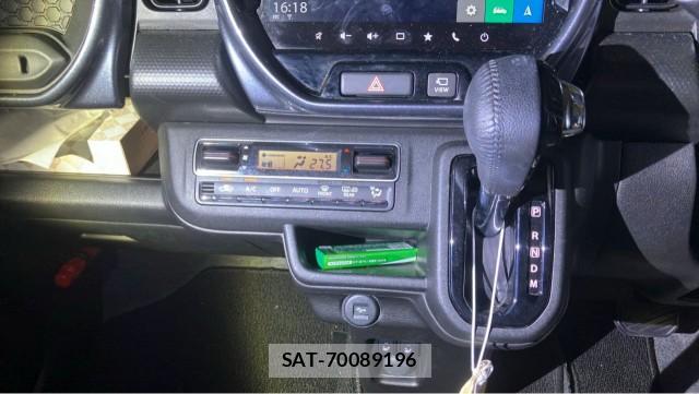 Suzuki HUSTLER 2022-02 8329313-14