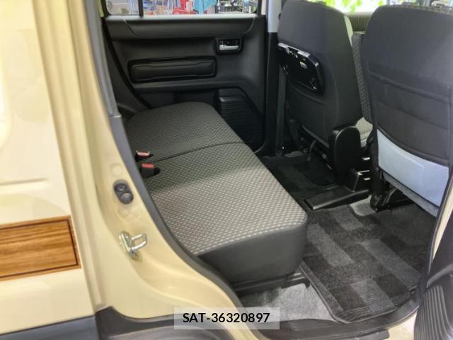 Suzuki HUSTLER 2021-02 8330657-4