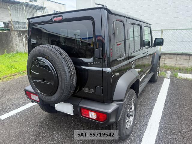 Suzuki JIMNY 2026-04 8328006-3