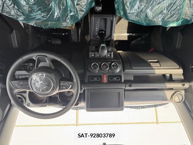 Suzuki JIMNY 2026-04 8328007-2