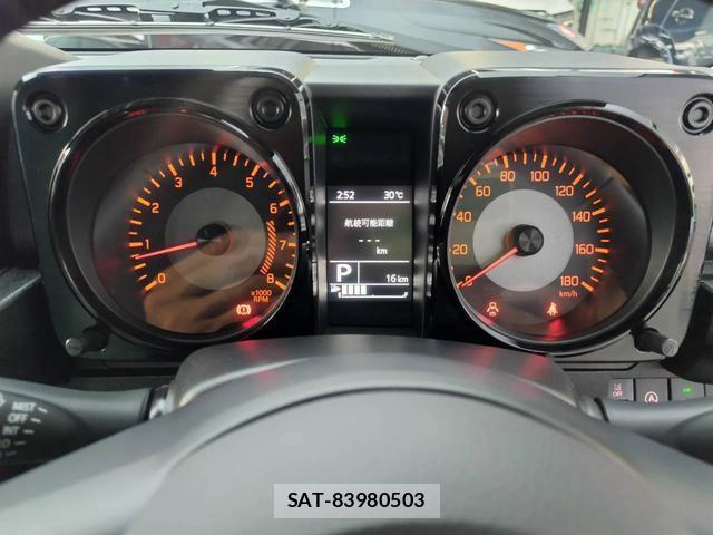 Suzuki JIMNY 2026-07 8330215-15