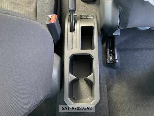Suzuki JIMNY 2026-03 8328005-13