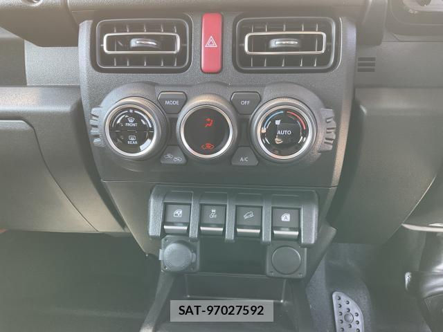 Suzuki JIMNY 2026-03 8328005-4