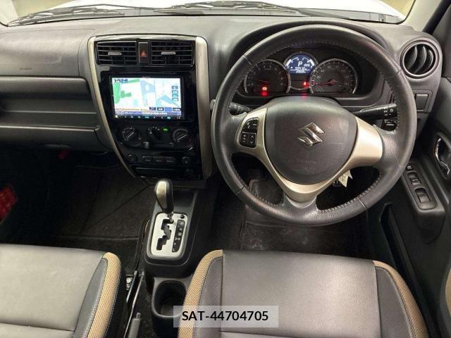 Suzuki JIMNY 2017-08 8328600-2