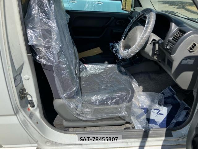Suzuki JIMNY 2000-01 8328852-10