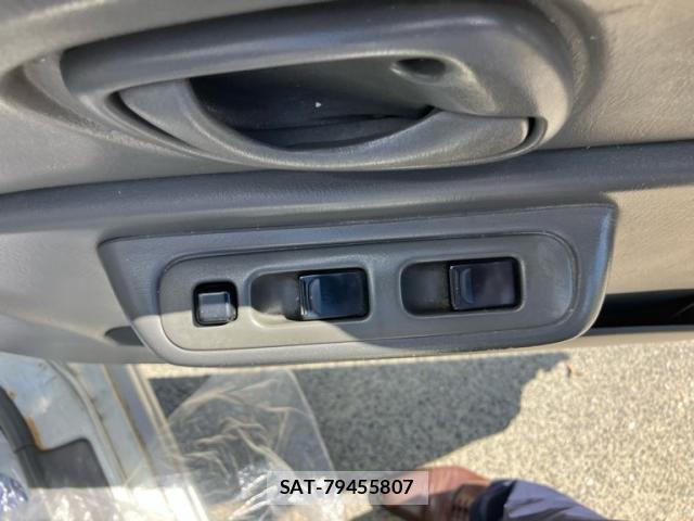 Suzuki JIMNY 2000-01 8328852-15