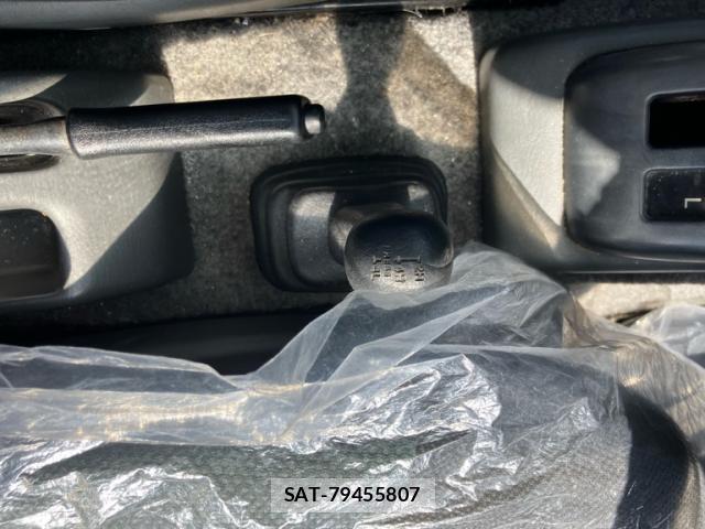 Suzuki JIMNY 2000-01 8328852-16