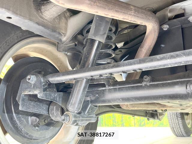 Suzuki JIMNY 2012-01 8329465-18