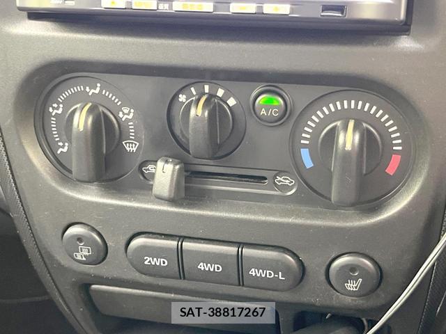 Suzuki JIMNY 2012-01 8329465-5