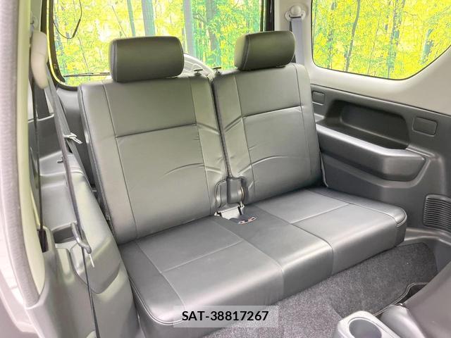 Suzuki JIMNY 2012-01 8329465-7