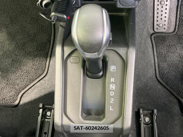 Suzuki JIMNY 2020-11 8329851-17