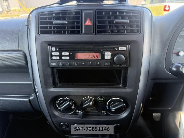 Suzuki JIMNY 2005-03 8329892-4
