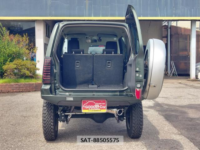 Suzuki JIMNY 2018-03 8329893-18