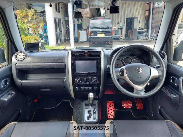 Suzuki JIMNY 2018-03 8329893-2
