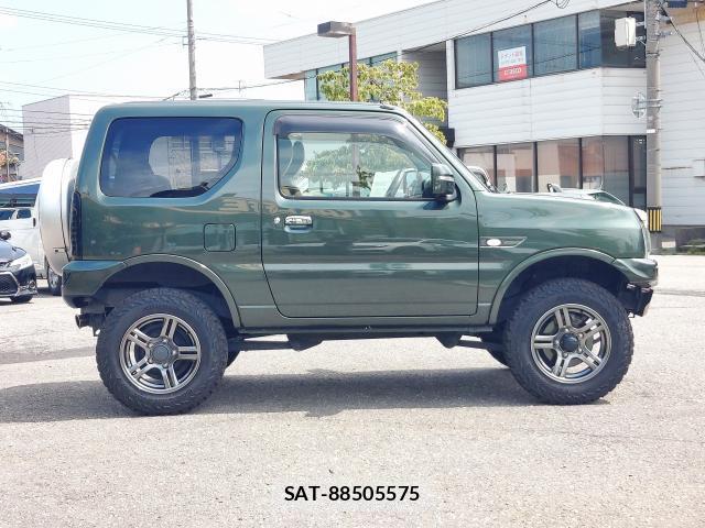 Suzuki JIMNY 2018-03 8329893-3