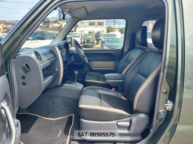 Suzuki JIMNY 2018-03 8329893-5