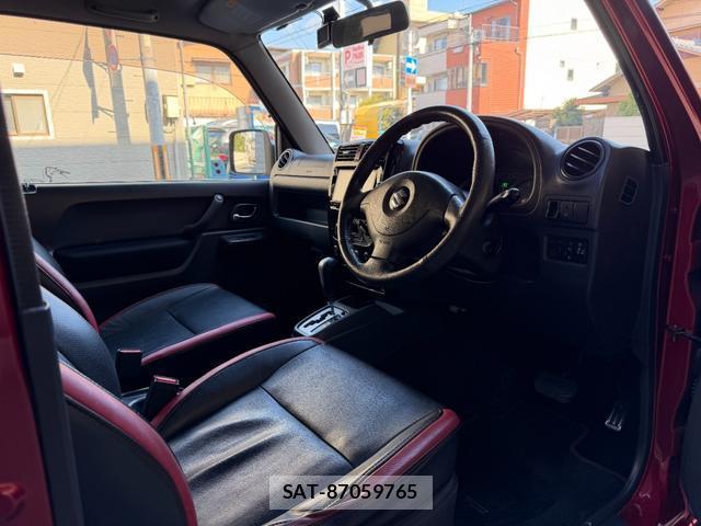 Suzuki JIMNY 2013-02 8329979-2