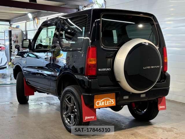 Suzuki JIMNY 2017-04 8330131-1