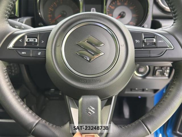 Suzuki JIMNY 2022-07 8330418-12
