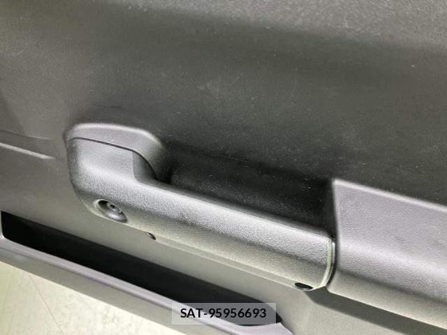 Suzuki JIMNY 2023-04 8330486-6