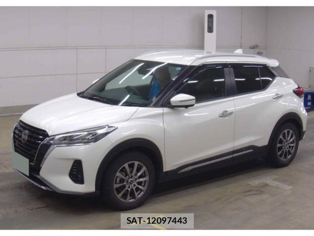 Nissan KICKS 2021-03 8328844-4