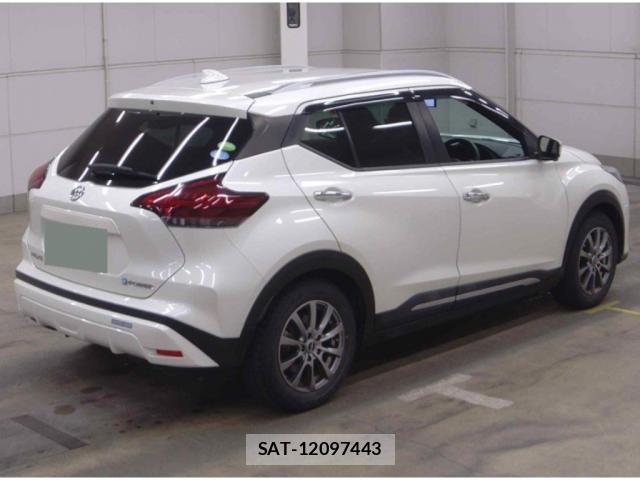 Nissan KICKS 2021-03 8328844-5