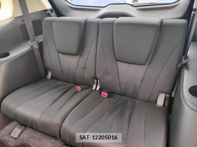 Nissan LAFESTA 2013-06 8329137-10