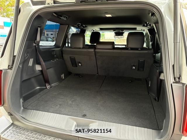 Toyota Land Cruiser 250 2024-10 8327797-19