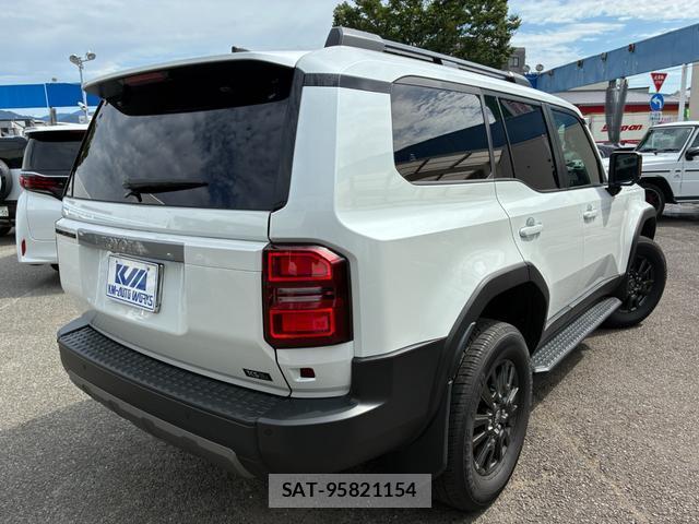 Toyota Land Cruiser 250 2024-10 8327797-2