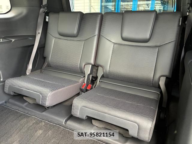 Toyota Land Cruiser 250 2024-10 8327797-8