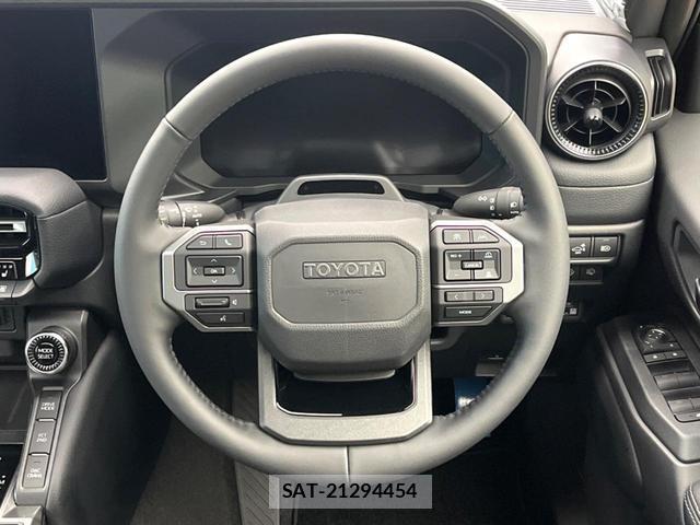 Toyota Land Cruiser 250 2025-06 8328965-11