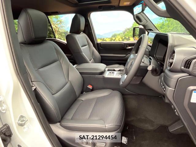 Toyota Land Cruiser 250 2025-06 8328965-7
